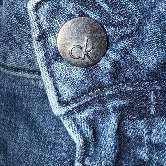 Calvin Klein dark wash non ripped Midrise jeans “slim boyfriend” size 6 - Picture 4 of 8